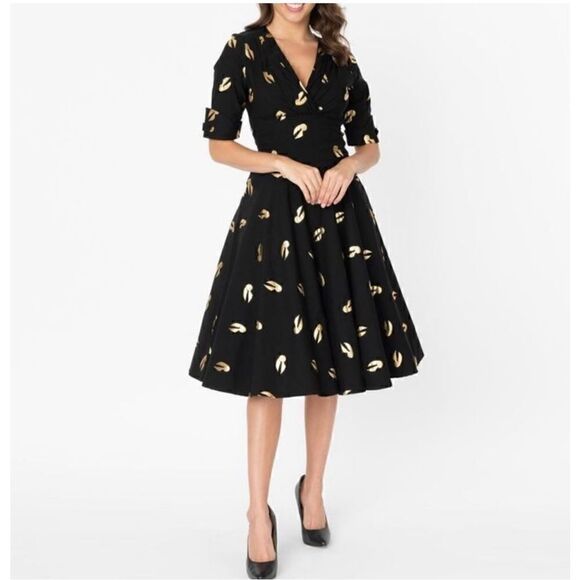 Unique Vintage x Harry Potter Wizarding World Black with Gold Snitch Fit and Fla - Picture 9 of 9